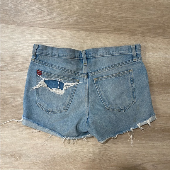 High wasted light denim shorts from aritzia - Picture 2 of 3